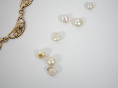 Lot of costume jewelry including pearl necklace,...