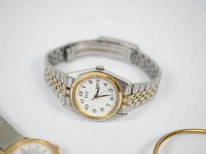 Lot of five fancy ladies' wristwatches in...