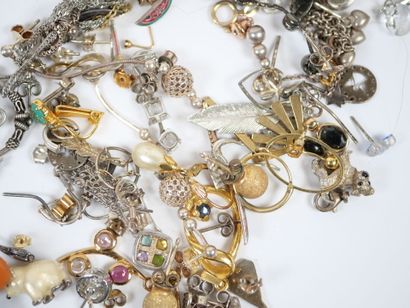 Lot of metal and silver costume jewelry including...