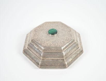 Octagonal cut-side box in 800 thousandths...