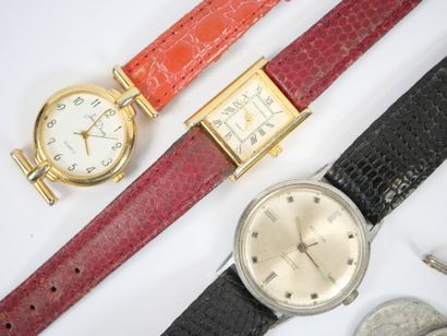 Lot of costume jewelry including watches,...