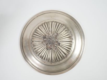 Small silver vegetable dish 833 thousandths...