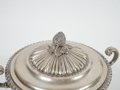 Small silver vegetable dish 833 thousandths...