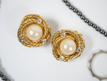 Lot of costume jewelry including two gilded...