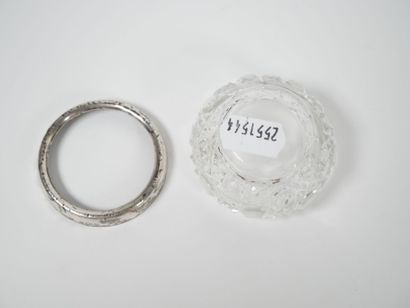 Set including : 
- an 800 thousandths silver...