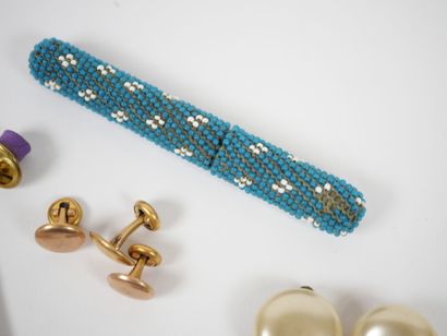 Lot of costume jewelry including ear clips,...