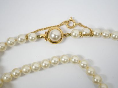 Lot of costume jewelry including pearl necklace,...