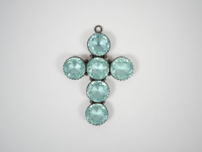 Metal and blue glass bead set with claw-set...