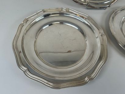 G. WISKEMANN.
Two silver-plated serving dishes,...
