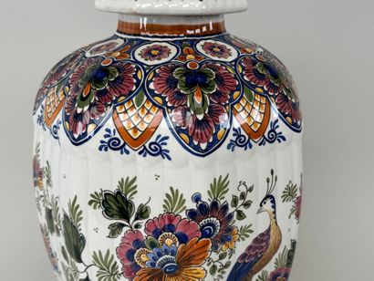 DELFT, 20th century.
Large polychrome earthenware...