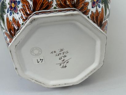 DELFT, 20th century.
Large polychrome earthenware...