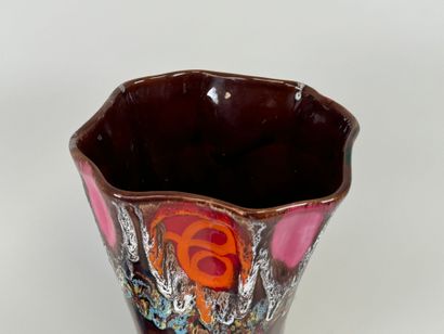VALLAURIS.
- Large ceramic vase on brown...