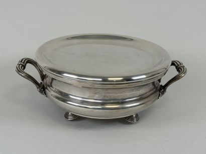 CHRISTOFLE.
Silver-plated plate warmer resting...