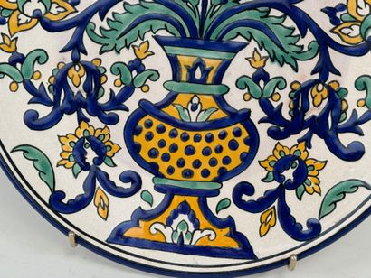 MOROCCO, 20th century.
Large circular ceramic...