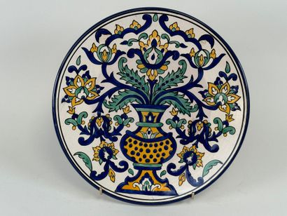 MOROCCO, 20th century.
Large circular ceramic...