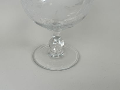 ROYAL de CHAMPAGNE.
Large crystal stemmed...