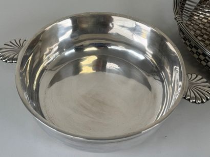Lot including :
- a braided silver-plated...
