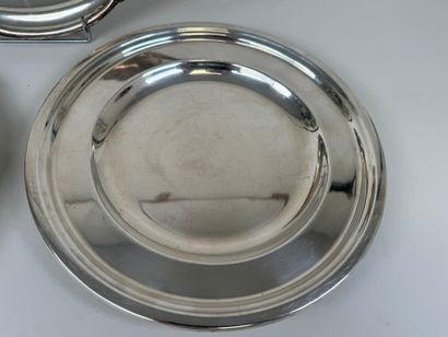 G. WISKEMANN.
Two silver-plated serving dishes,...