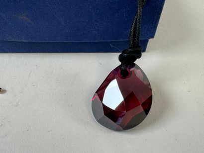 SWAROVSKI.
Pendant necklace decorated with...