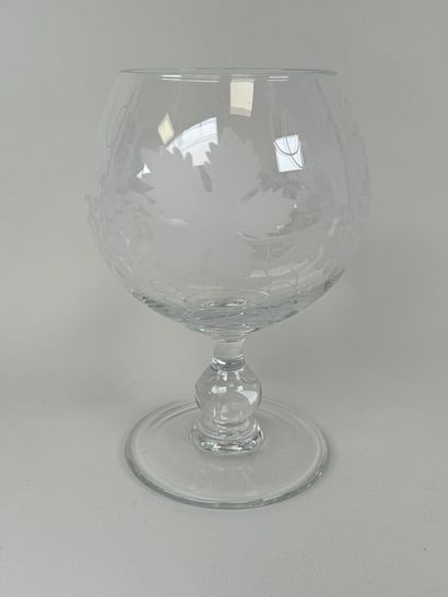 ROYAL de CHAMPAGNE.
Large crystal stemmed...