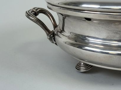 CHRISTOFLE.
Silver-plated plate warmer resting...