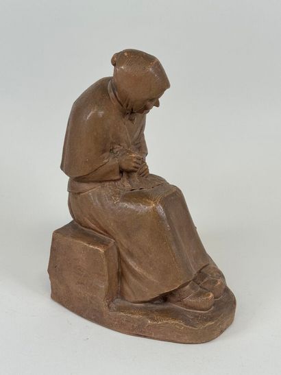 L. VAN DE VOORDE (XIX-XXth).
Woman with cat.
Terracotta...