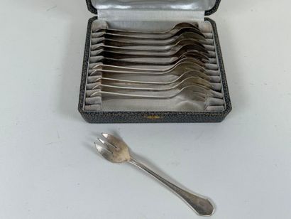 ERCUIS.
Set of twelve silver-plated oyster...