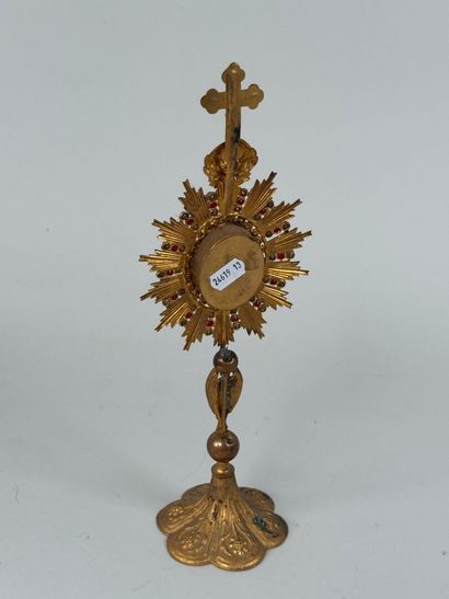 Saint Thérèse de l'Enfant jésus.
Reliquary...