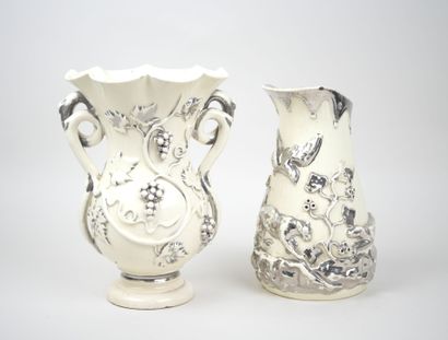 LANGEAIS, 19th century.
Set of two fine earthenware...