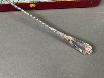 Silver-plated punch ladle with plain spoon,...