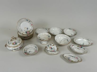 Doll service set in polychrome porcelain...