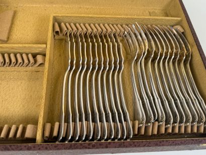 BOULENGER.
Partie de ménagère en métal argenté,...