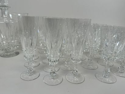 Importante partie de service de verres en...
