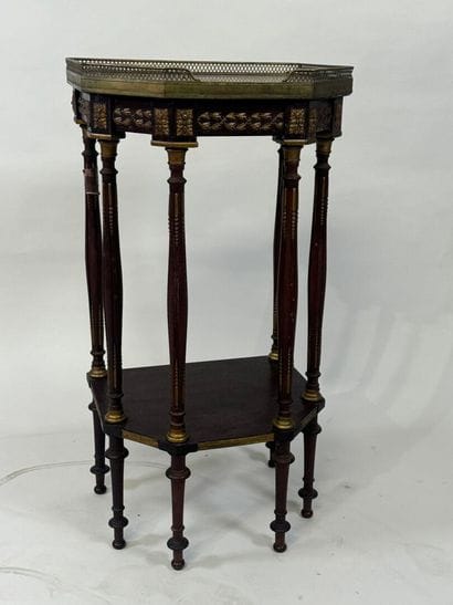 Small gilded brass and veneered canted table,...