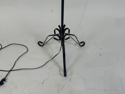 Floor lamp in black lacquered metal.
Electrified.
H....