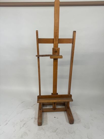 Large painter's desk in light wood, adjustable...