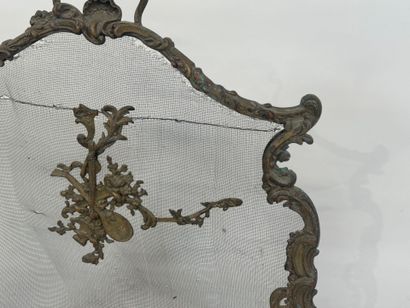 Fireback in patinated bronze with foliate...