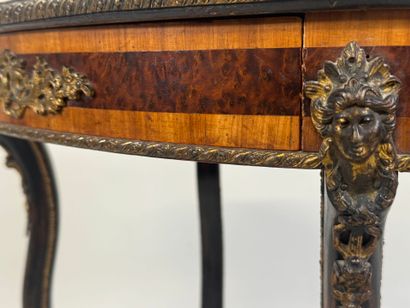 Small pedestal table in veneer and marquetry,...