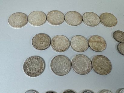 Monnaies :
- 6 pièces de 50 francs Hercule...