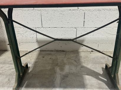 Rectangular bistro table, metal top, cast-iron...
