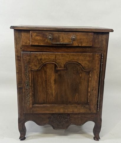 Moulded wood jam cupboard opening with a...