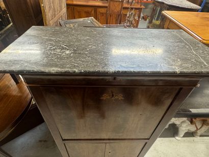 Secretary desk in light wood veneer and fillets,...