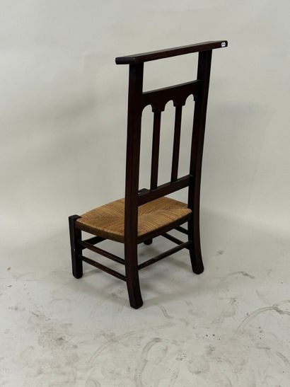 Prie-Dieu en bois et paillage.
87 x 43 x...