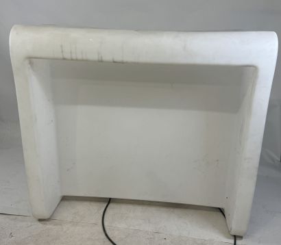 NEW GARDEN.
Illuminated plastic outdoor bar.
110...