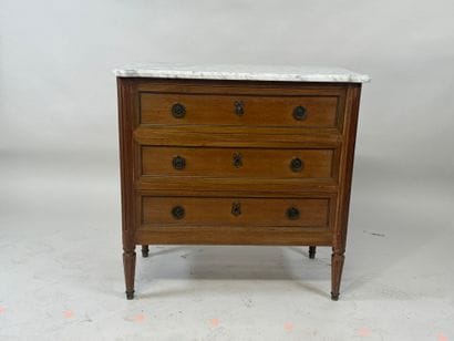 Small molded wood chest of drawers opening...