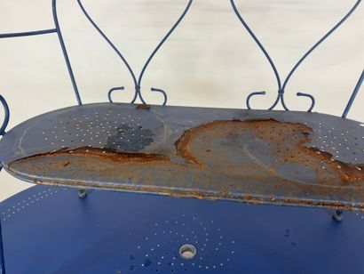 Painted metal garden furniture set comprising...