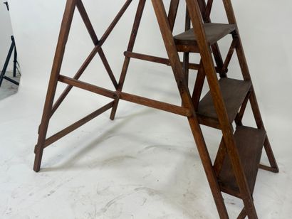 Six-step wooden library staircase.
133 x...