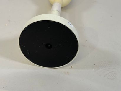 White plastic and metal ashtray.
Italian...