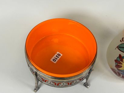 Lot comprenant :
- GEMA, XXe.
Vase en verre...