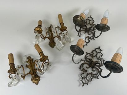 Deux paires d'appliques en bronze, laiton...